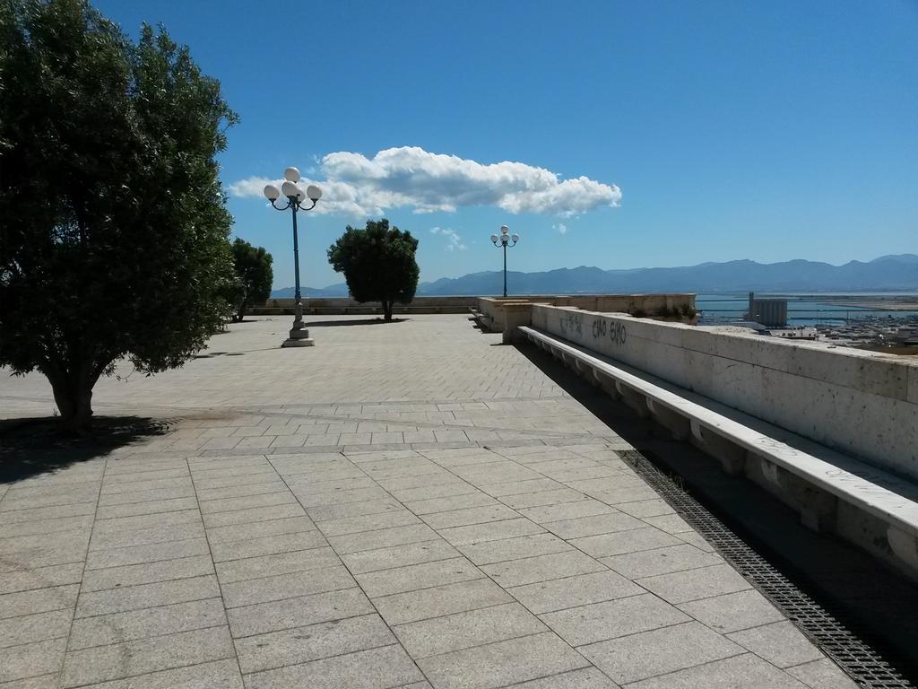 Hotel Due Colonne Cagliari Exterior photo